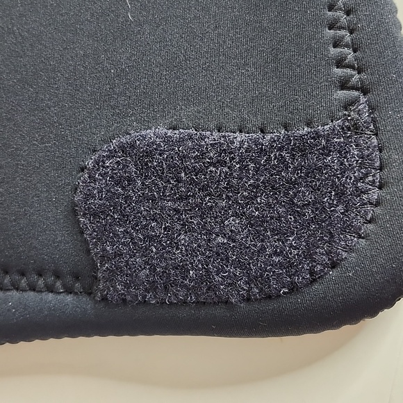 NWOT BlackBeard Spiced Rum Neoprene Envelope Case For IPAD by BUILT - Picture 4 of 8